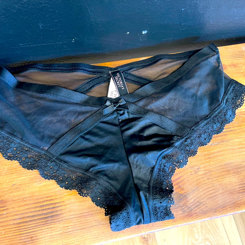 Victoria’s Secret black cheeky panty - Medium. New with tags.